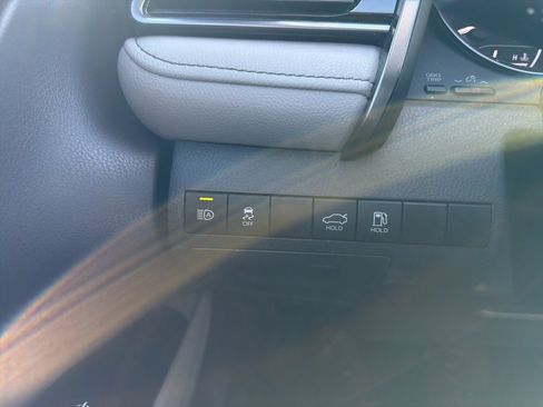 Used 2023 Toyota Camry SE image 14