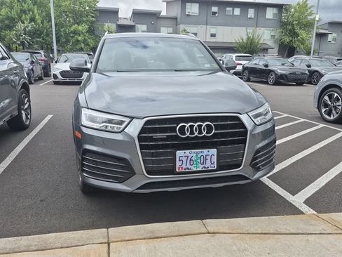 Used 2016 Audi Q3 2.0T Prestige AWD/4WD image 2