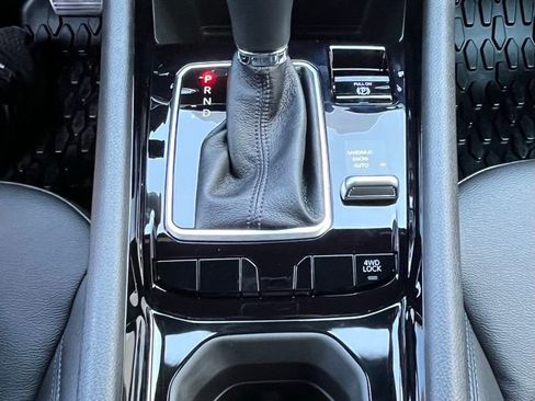 New 2025 Jeep Compass Latitude w/ Altitude Special Edition image 18