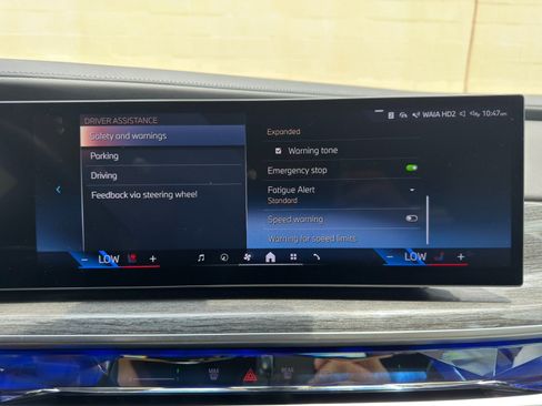 Used 2023 BMW i7 xDrive60 AWD/4WD image 37