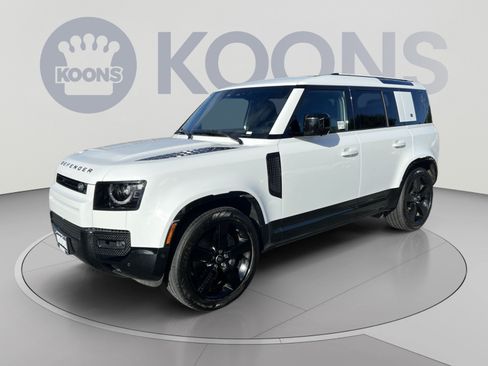Used 2024 Land Rover Defender 110 X-Dynamic SE AWD/4WD image 1