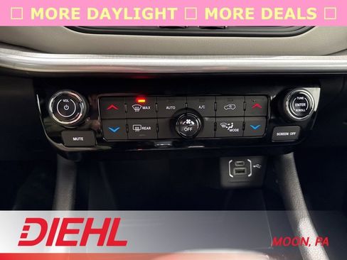 New 2026 Jeep Compass Limited AWD/4WD image 30