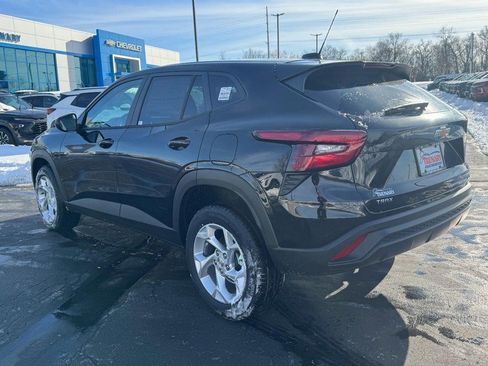 New 2026 Chevrolet Trax LS w/ LS Convenience Package image 5