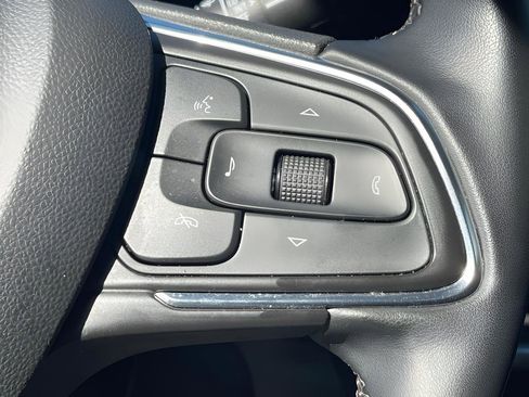 Used 2024 Buick Encore GX Sport Touring image 26