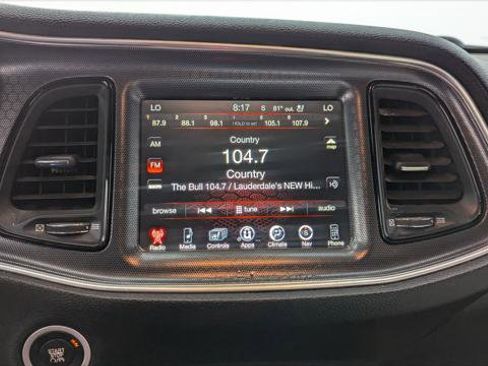 Used 2015 Dodge Challenger R/T Plus image 23