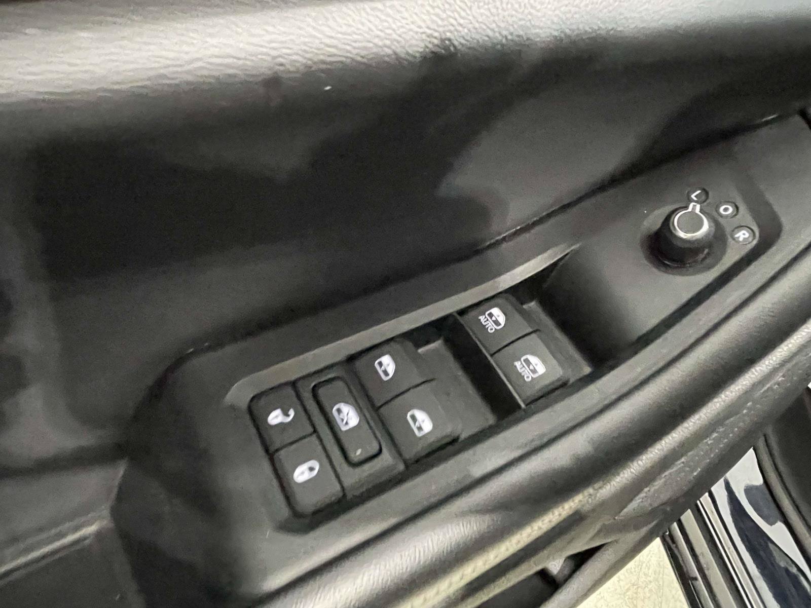 Used 2023 Jeep Grand Cherokee Limited AWD/4WD image 20