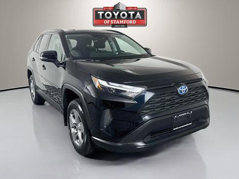 Used 2024 Toyota RAV4 XLE w/ Convenience Package AWD/4WD image 1