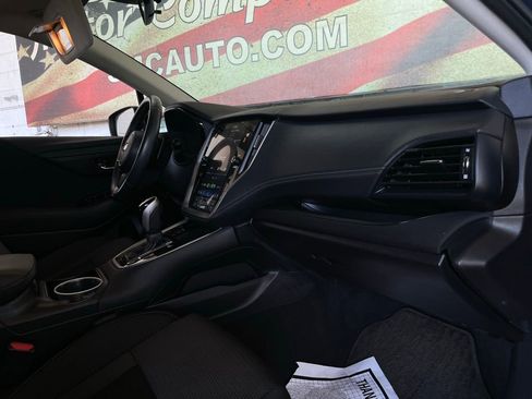 Used 2025 Subaru Outback Premium AWD/4WD image 21