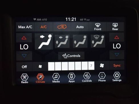 Used 2020 Jeep Renegade Limited w/ Trailer Tow Group image 19