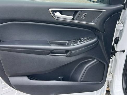 Certified 2022 Ford Edge SEL AWD/4WD image 16