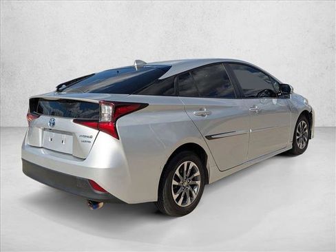 Used 2019 Toyota Prius Limited image 2