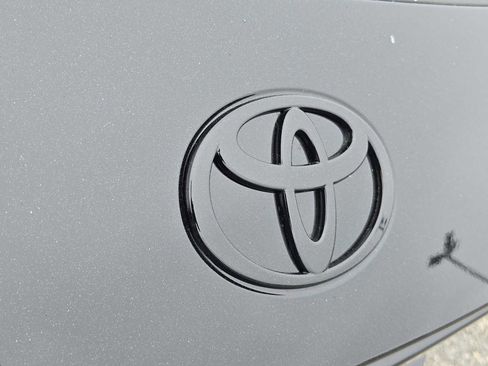 New 2026 Toyota Camry Hybrid image 16