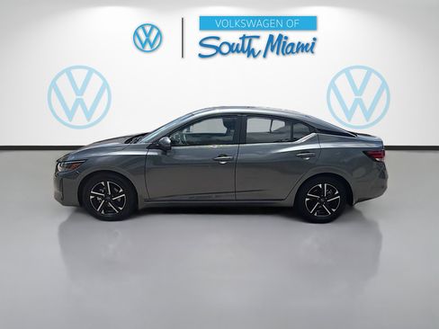 Used 2025 Nissan Sentra SV FWD image 4