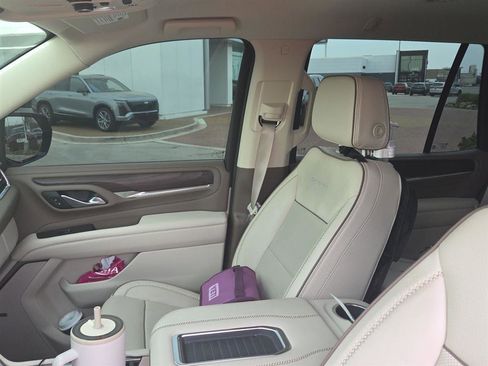 Used 2023 GMC Yukon Denali w/ Max Trailering Package image 3