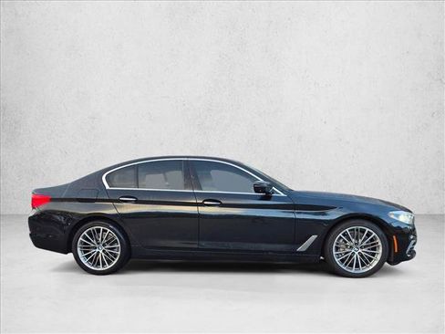 Used 2017 BMW 530i RWD image 4