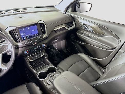 Certified 2024 GMC Terrain SLT w/ Infotainment Package II image 28