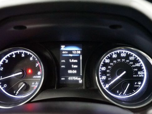 Certified 2020 Toyota Camry LE image 15