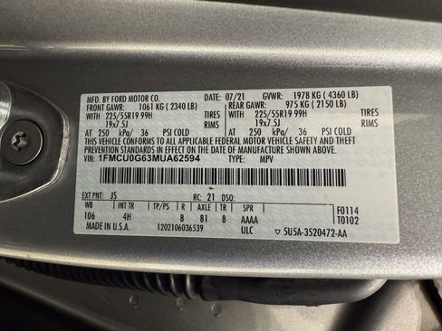 Used 2021 Ford Escape SE w/ SE Sport Appearance Package image 13