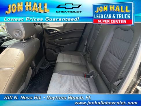 Used 2025 Chevrolet Trax LT w/ Driver Confidence Package FWD image 20