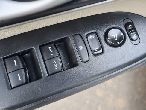 Used 2018 Honda CR-V EX image 27