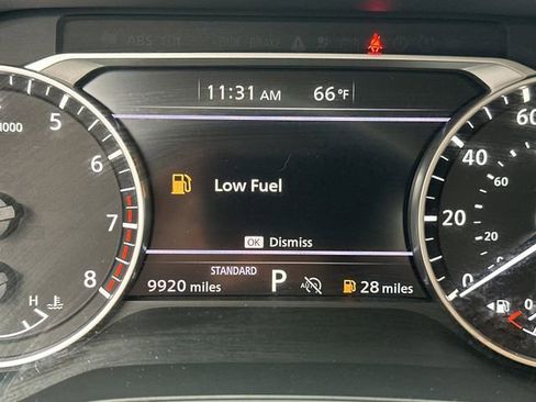 Used 2024 Nissan Pathfinder S image 26