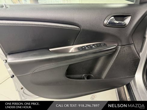 Used 2017 Dodge Journey Crossroad w/ Popular Equipment Group AWD/4WD image 18
