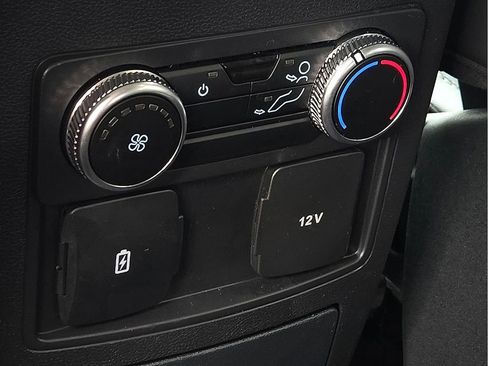 Used 2023 Ford Explorer XLT w/ Equipment Group 202A image 11