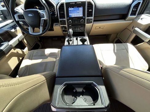 Used 2017 Ford F150 Lariat AWD/4WD image 13