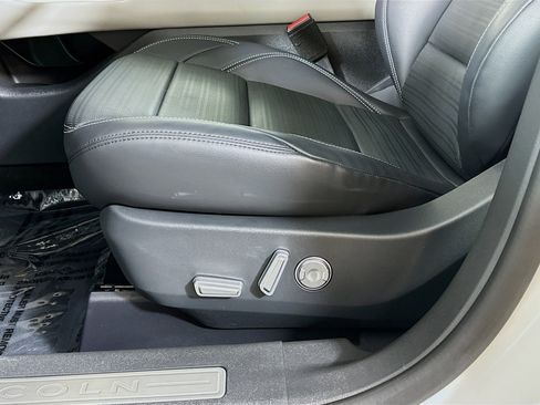 Used 2024 Lincoln Nautilus Reserve w/ Equipment Group 202A image 19