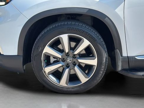 Certified 2023 Honda Pilot Elite image 5