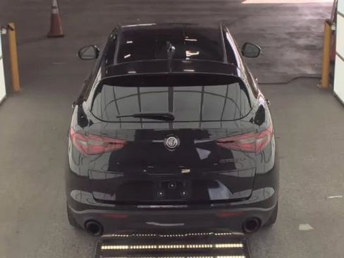 Used 2020 Alfa Romeo Stelvio w/ Nero Edizione image 4