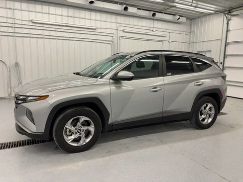 Used 2023 Hyundai Tucson SEL AWD/4WD image 3