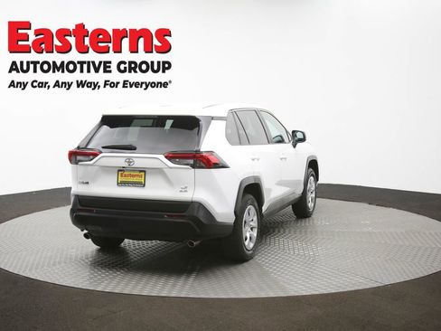 Used 2024 Toyota RAV4 LE image 39