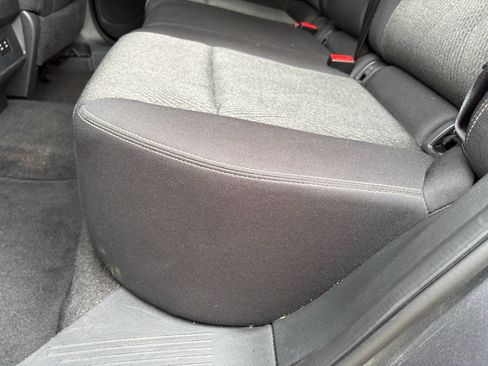 Used 2024 Nissan Rogue SV AWD/4WD image 18