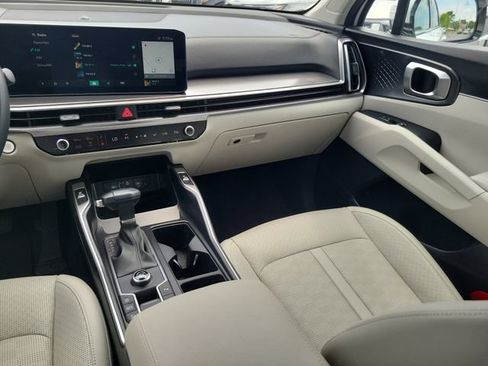 Certified 2025 Kia Sorento S FWD image 12