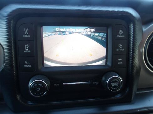 Used 2020 Jeep Wrangler Unlimited Sport S AWD/4WD image 19