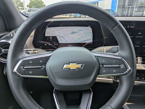 Certified 2026 Chevrolet Equinox LT AWD/4WD image 24
