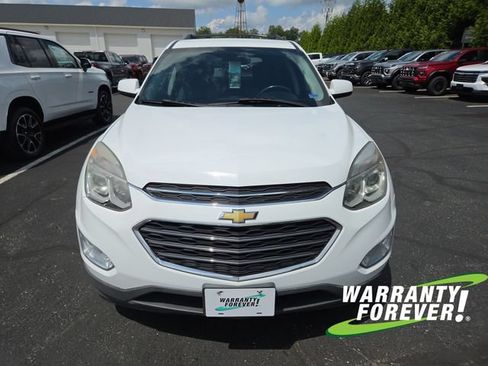 Used 2017 Chevrolet Equinox LT w/ Convenience Package FWD image 2