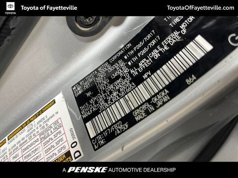 Used 2020 Toyota 4Runner SR5 AWD/4WD image 36