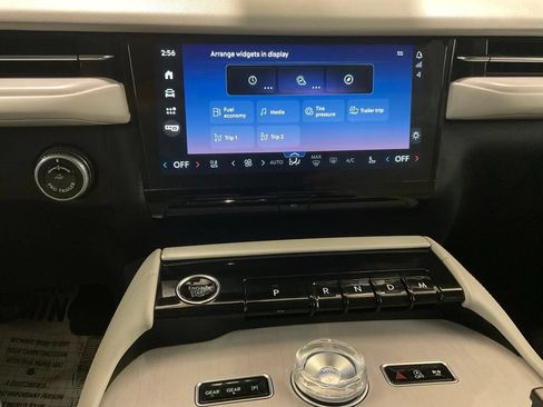 Used 2025 Lincoln Navigator L Reserve AWD/4WD image 22