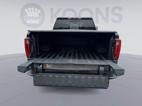 Used 2024 GMC Sierra 2500 Denali w/ Denali Reserve Package image 27