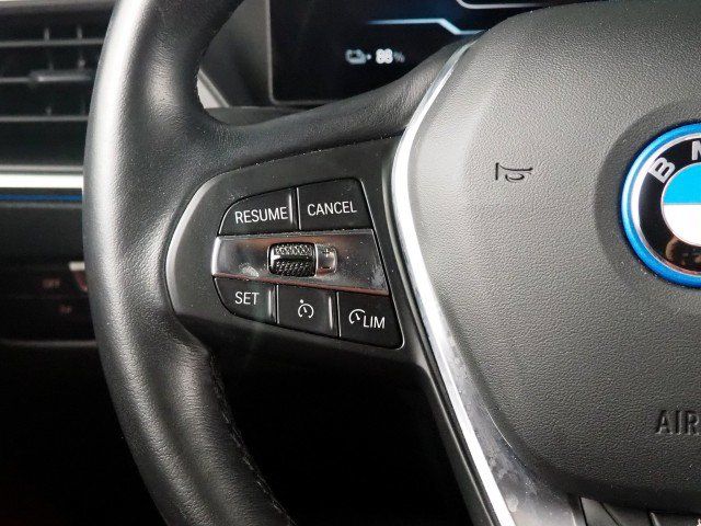 Used 2023 BMW i4 eDrive35 w/ Premium Package RWD image 23