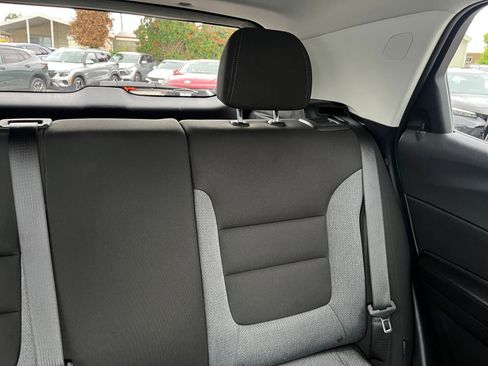 Used 2025 Chevrolet TrailBlazer LT FWD image 38