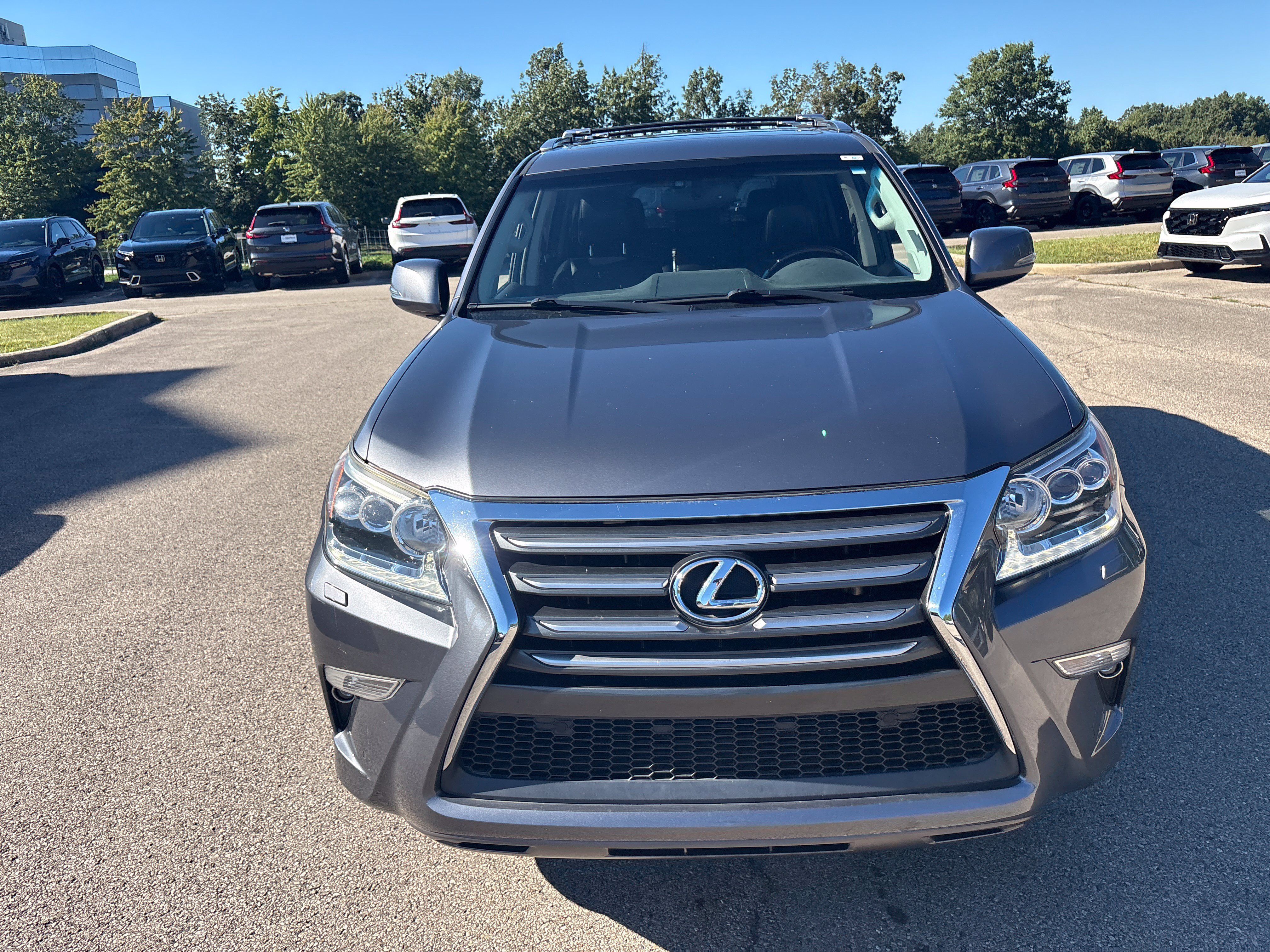 Used 2016 Lexus GX 460 w/ Premium Package AWD/4WD image 14