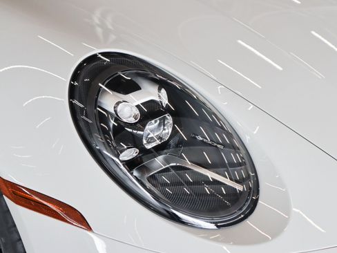Certified 2022 Porsche 911 Carrera S RWD image 30
