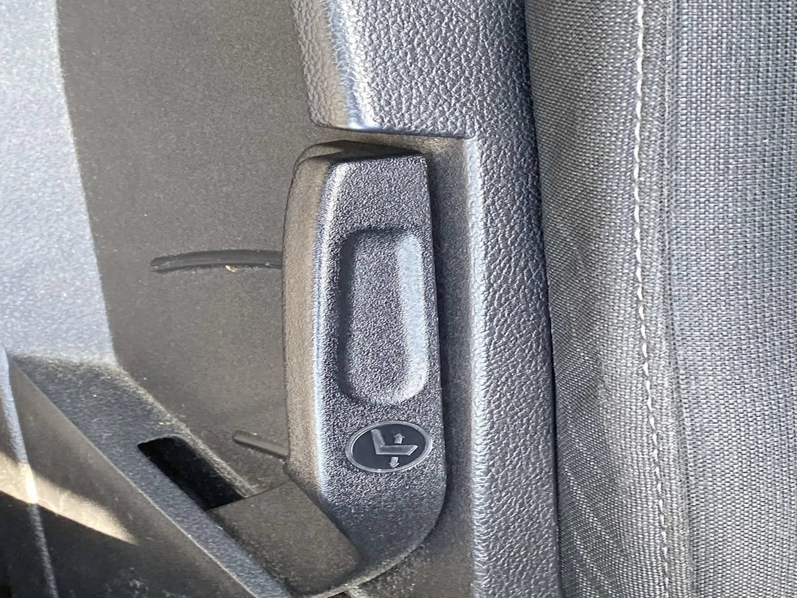 Used 2019 Ford Transit Connect XLT FWD image 20