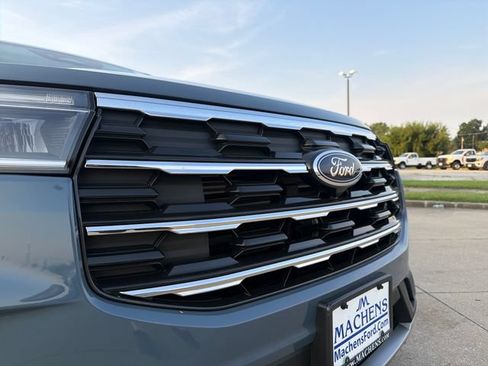 New 2026 Ford Explorer Active w/ Active Comfort Package AWD/4WD image 13