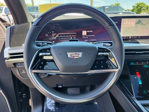 Used 2026 Cadillac Escalade ESV Sport AWD/4WD image 29