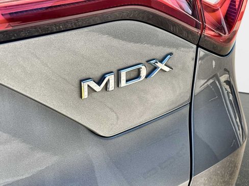 Used 2022 Acura MDX SH-AWD w/ Technology Package image 16