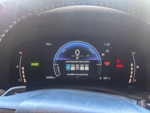 Used 2025 Toyota Camry SE FWD image 27